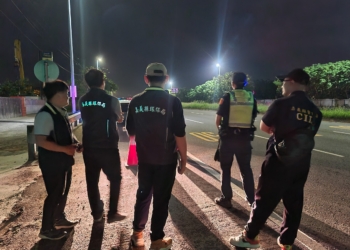 ▲嘉南跨域合作擴大夜間攔檢，杜絕環保蟑螂。（圖/嘉義縣政府提供）