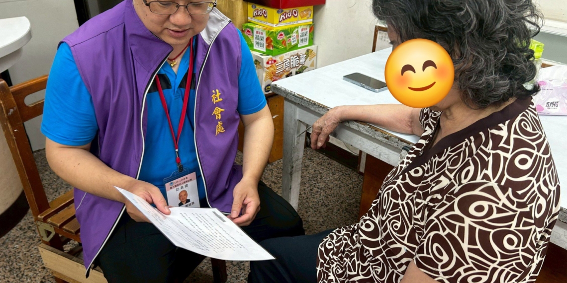 ▲嘉義市過大獨居長者服務需求訪查，守護長者安全。(圖/嘉義市政府提供)
