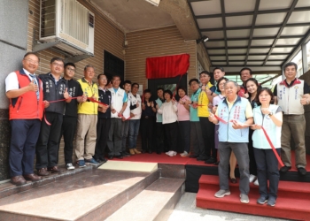 ▲嘉義市銀髮人才服務據點22日舉行揭牌儀式。(圖/嘉義市政府提供)