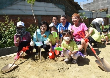 ▲大埤減碳植樹活動。(圖/雲林縣政府提供)