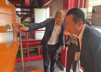 ▲嘉義縣長翁章梁率團參訪瑞士蘇黎世ZAV Recycling底渣處理廠。（圖/嘉義縣政府提供）