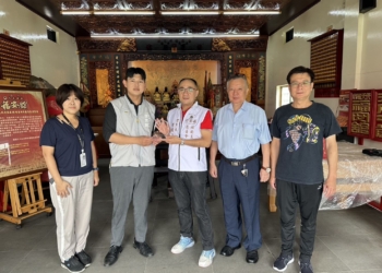 ▲嘉義市政府攜手嘉義市福安王爺慈善會共同協助弱勢族群度過經濟難關。(圖/嘉義市政府提供)