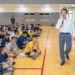 ▲縣長翁章梁到無人機競賽現場，為小選手們加油打氣。（圖/嘉義縣政府提供）