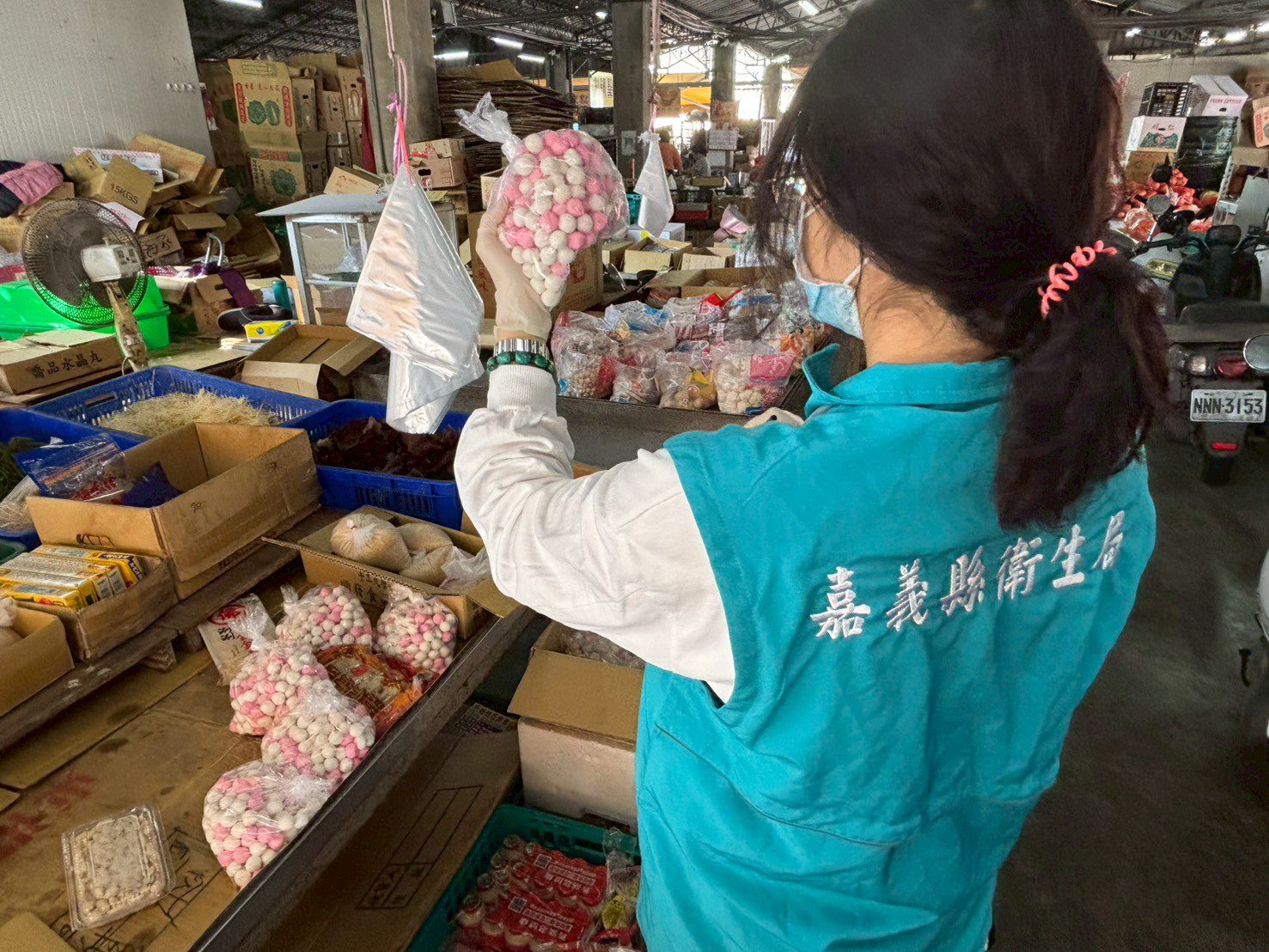 ▲嘉義縣衛生局冬至前抽驗湯圓與火鍋料等應景食品,檢驗結果全數合格。(圖/嘉義縣衛生局提供)