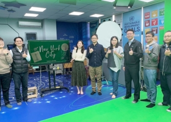 ▲嘉義市5G XR數位共學計畫團隊成功推出全英語XR共學直播教育課程。(圖/嘉義市政府提供)